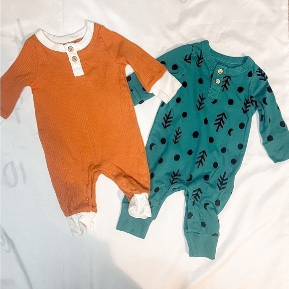 Set of Two Baby Cat & Jack Long Sleeve Jumpsuits in Size Newborn - Picture 1 of 16